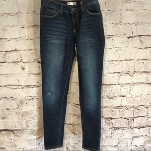 Levi’s Big Girls 710 Super Skinny Jeans, Size 12